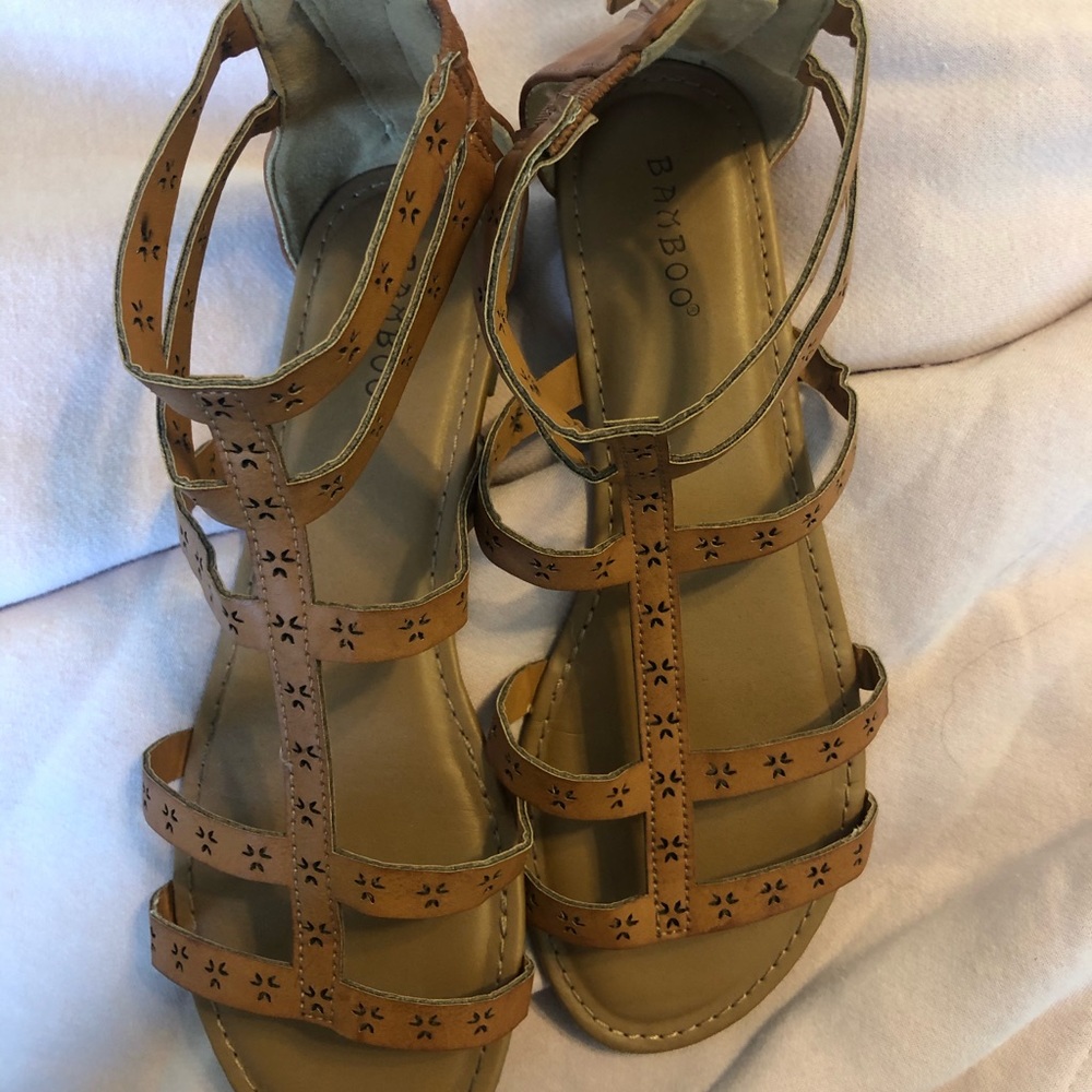 Sandals - Picture 5 of 6